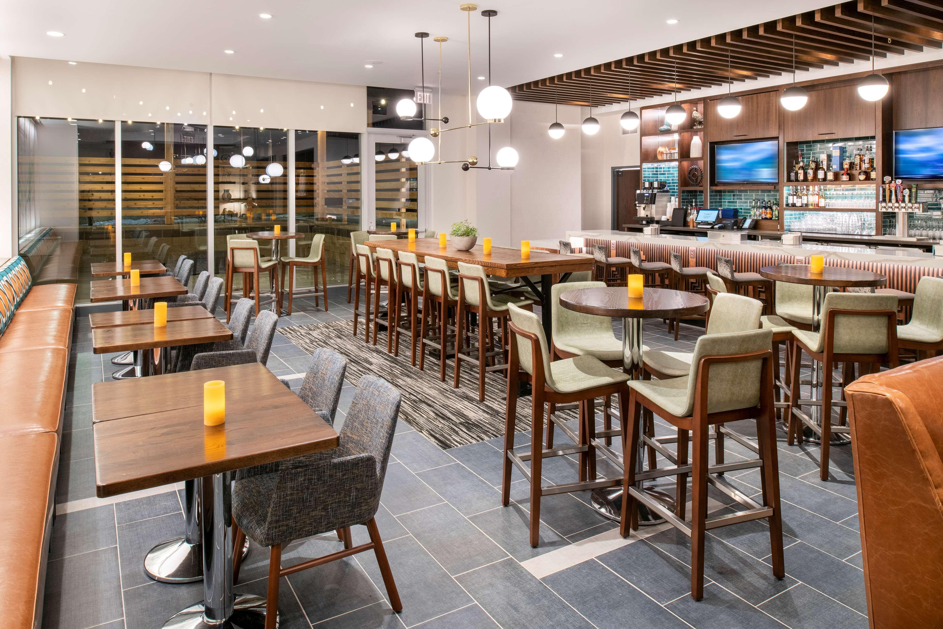 Hyatt Place East Moline/Quad Cities Екстер'єр фото