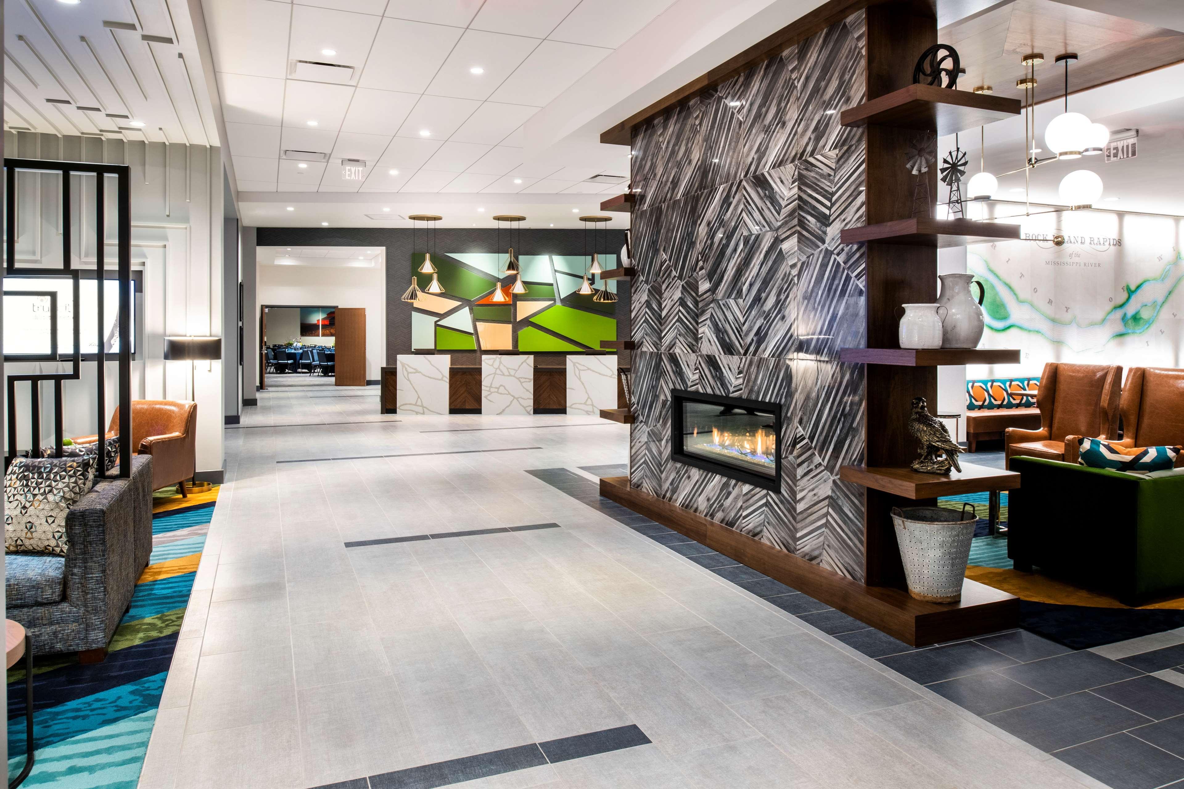 Hyatt Place East Moline/Quad Cities Екстер'єр фото