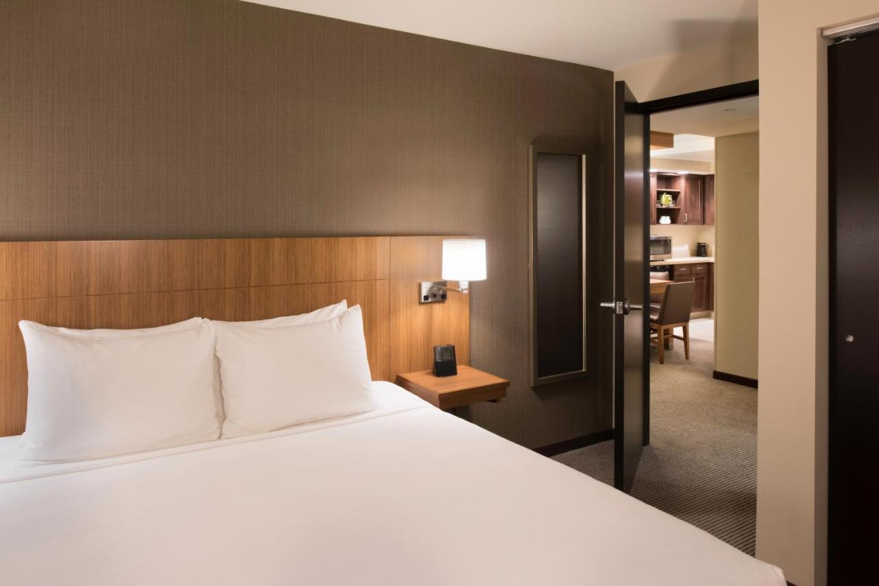 Hyatt Place East Moline/Quad Cities Екстер'єр фото